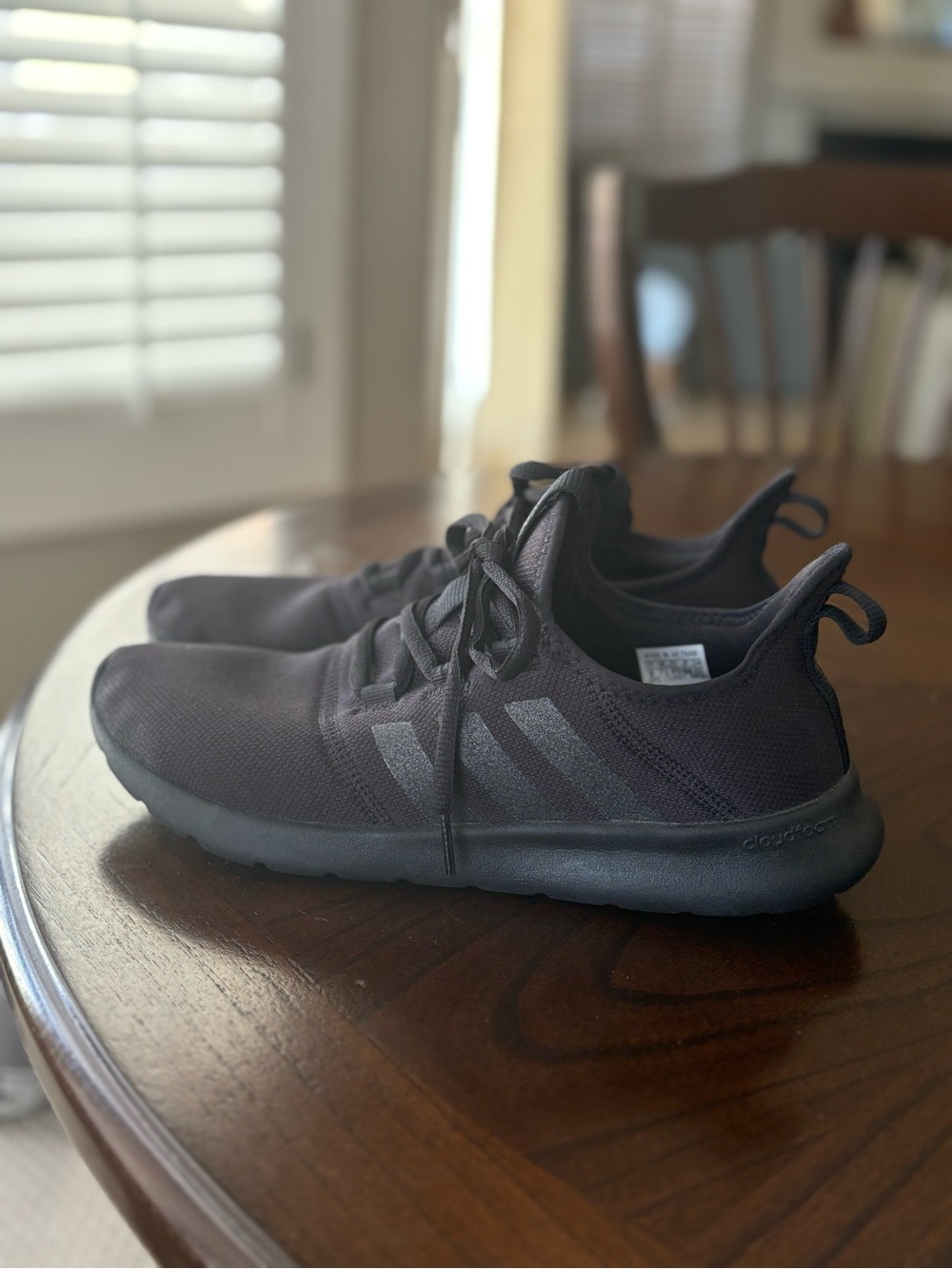 adidas Cloudfoam Black Sneakers Women’s Size 9 BRAND NEW NEVER WORN
